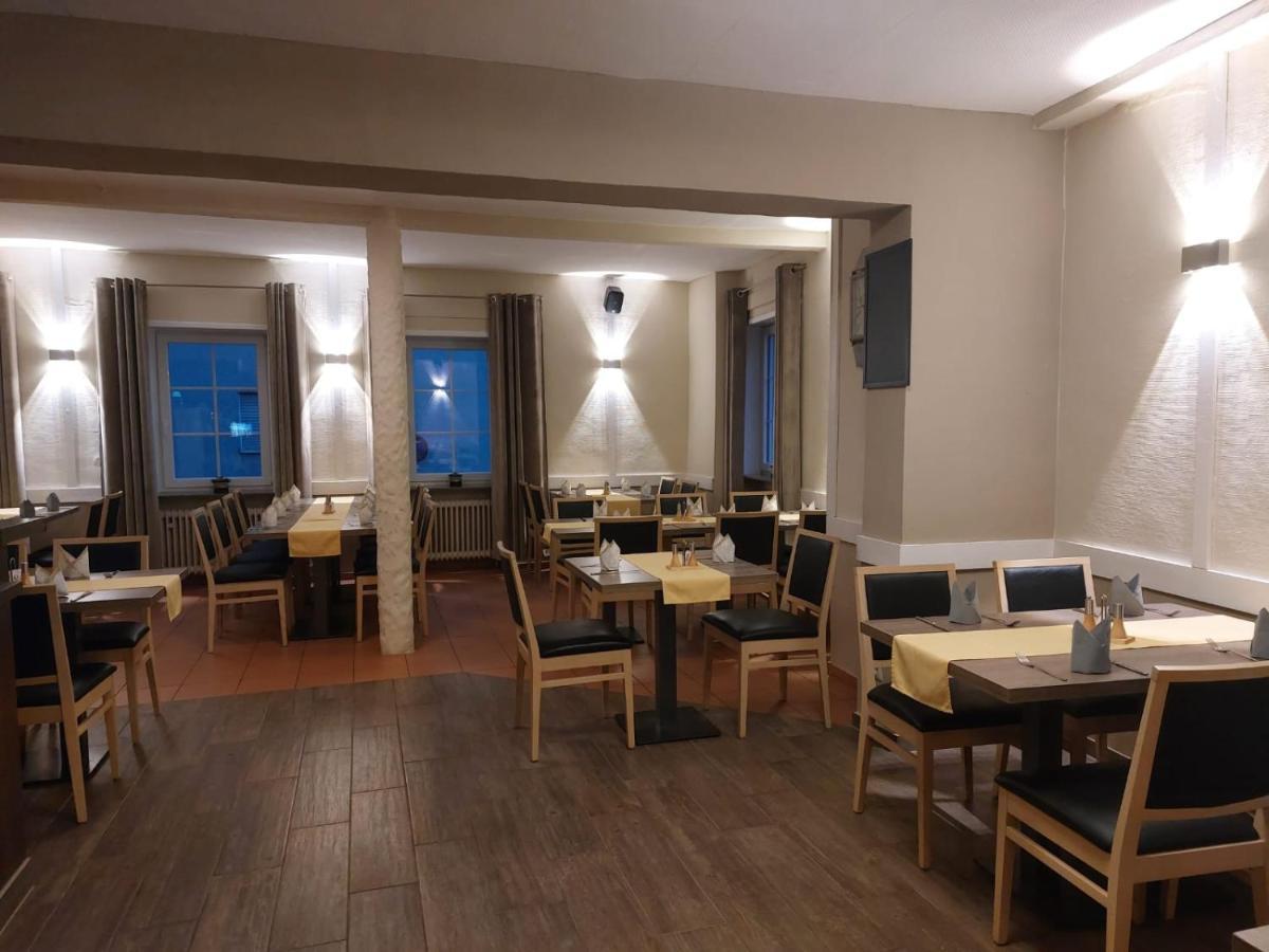 Cross-Country-Hotel Hirsch Sinsheim Extérieur photo