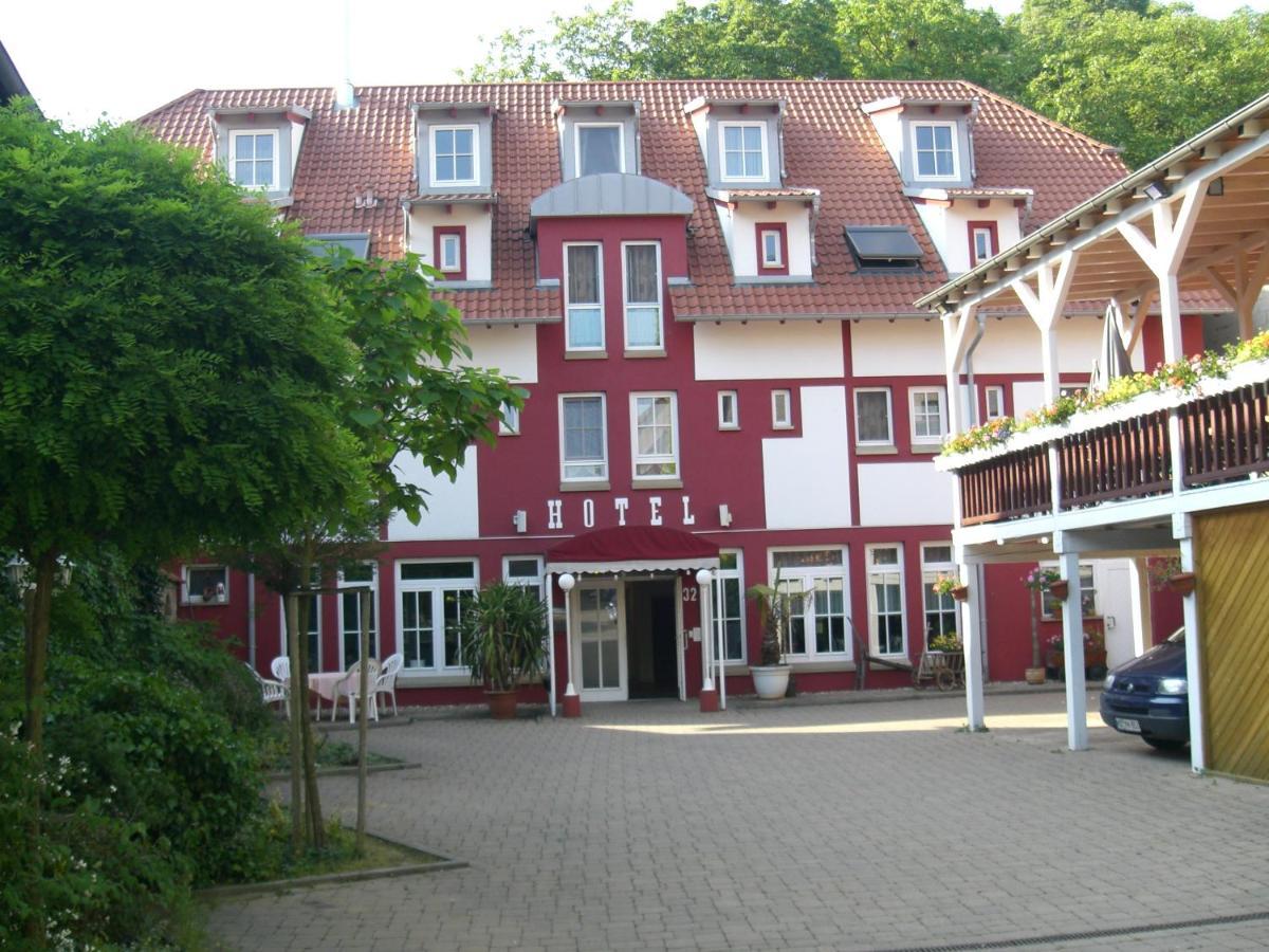 Cross-Country-Hotel Hirsch Sinsheim Extérieur photo